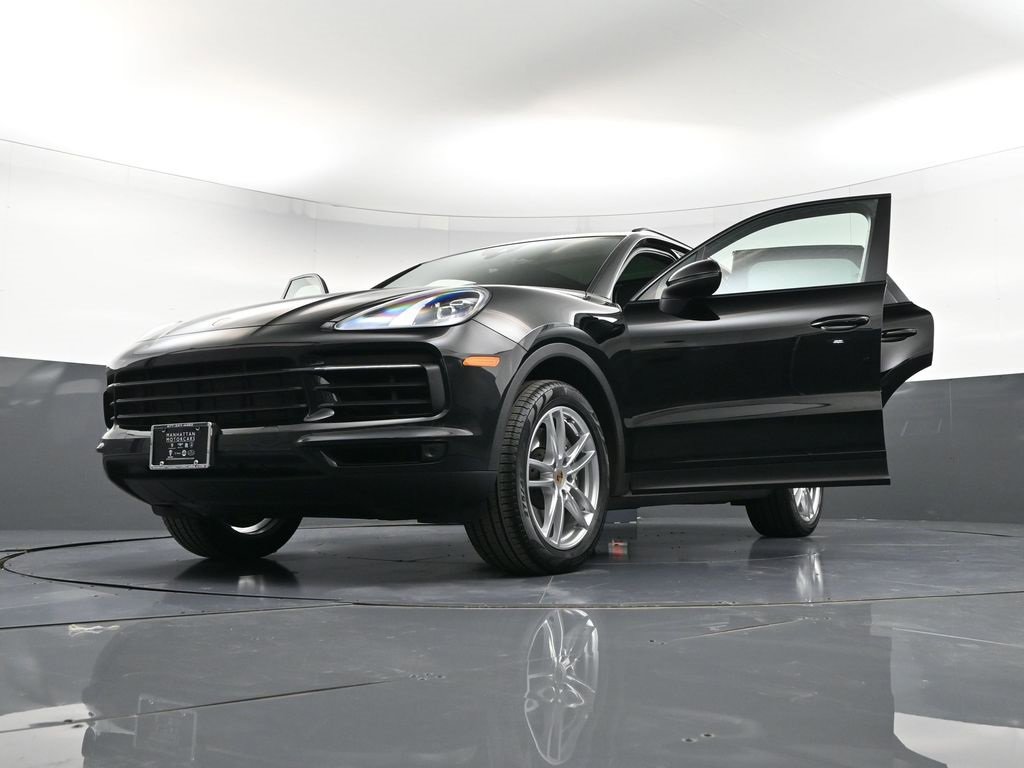 Certified 2023 Porsche Cayenne image 39