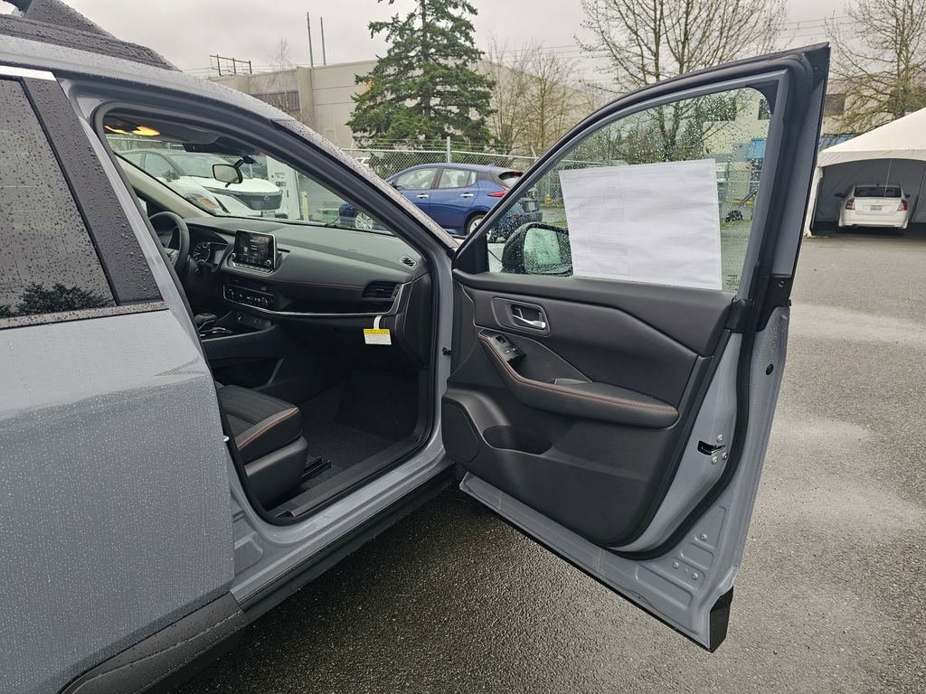 New 2026 Nissan Rogue SV image 24