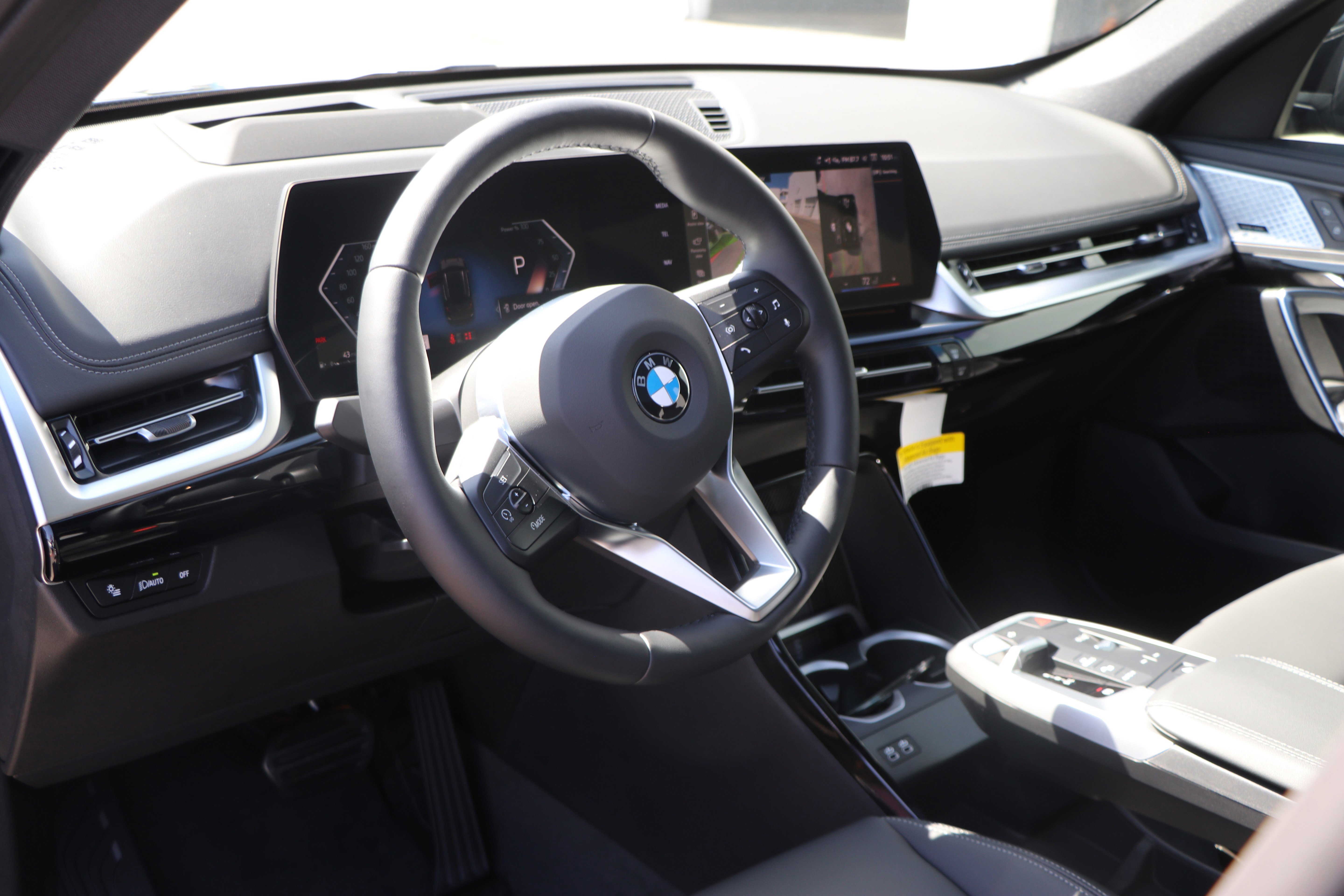 Certified 2025 BMW X1 xDrive28i w/ Technology Package AWD/4WD image 14