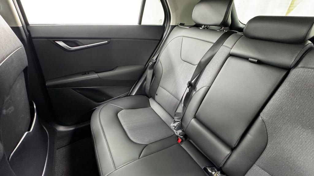 New 2026 Kia Niro EX FWD image 14