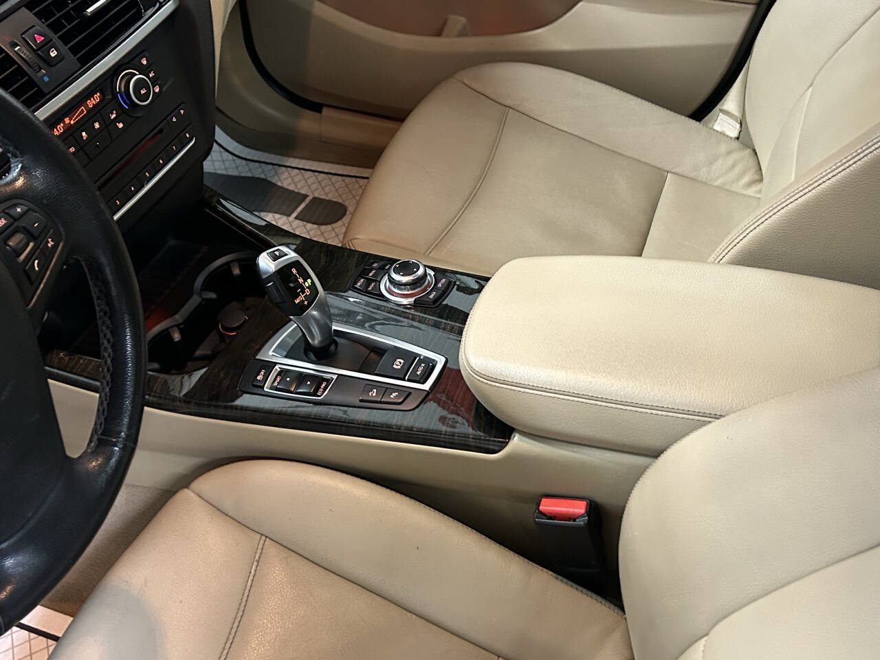Used 2014 BMW X3 xDrive28i AWD/4WD image 25