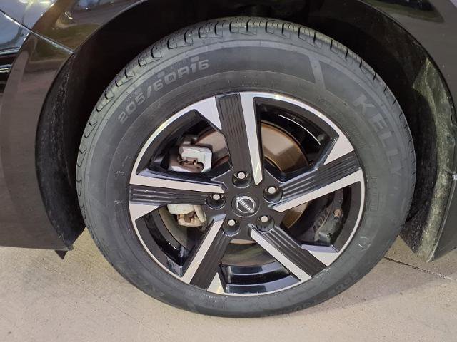 Used 2024 Nissan Sentra SV image 21