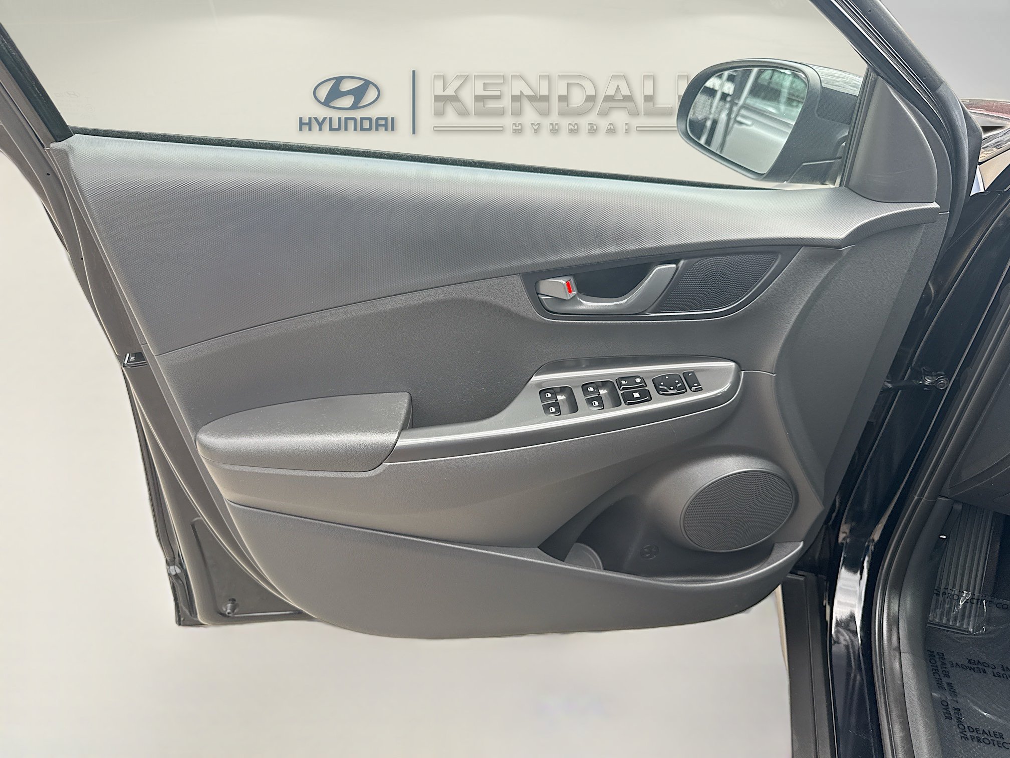 Used 2023 Hyundai Kona SE AWD/4WD image 17