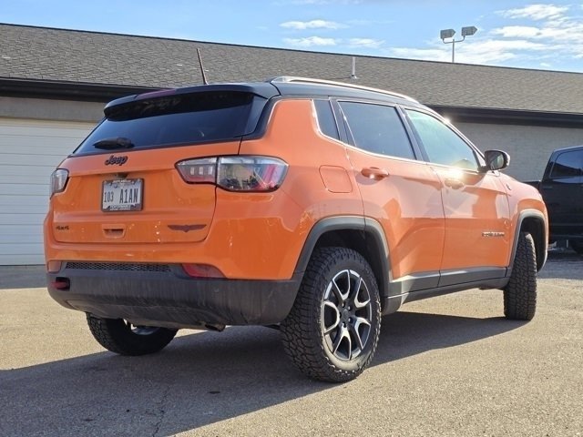Used 2026 Jeep Compass Trailhawk w/ Sun, Sound & Navigation Group AWD/4WD image 31