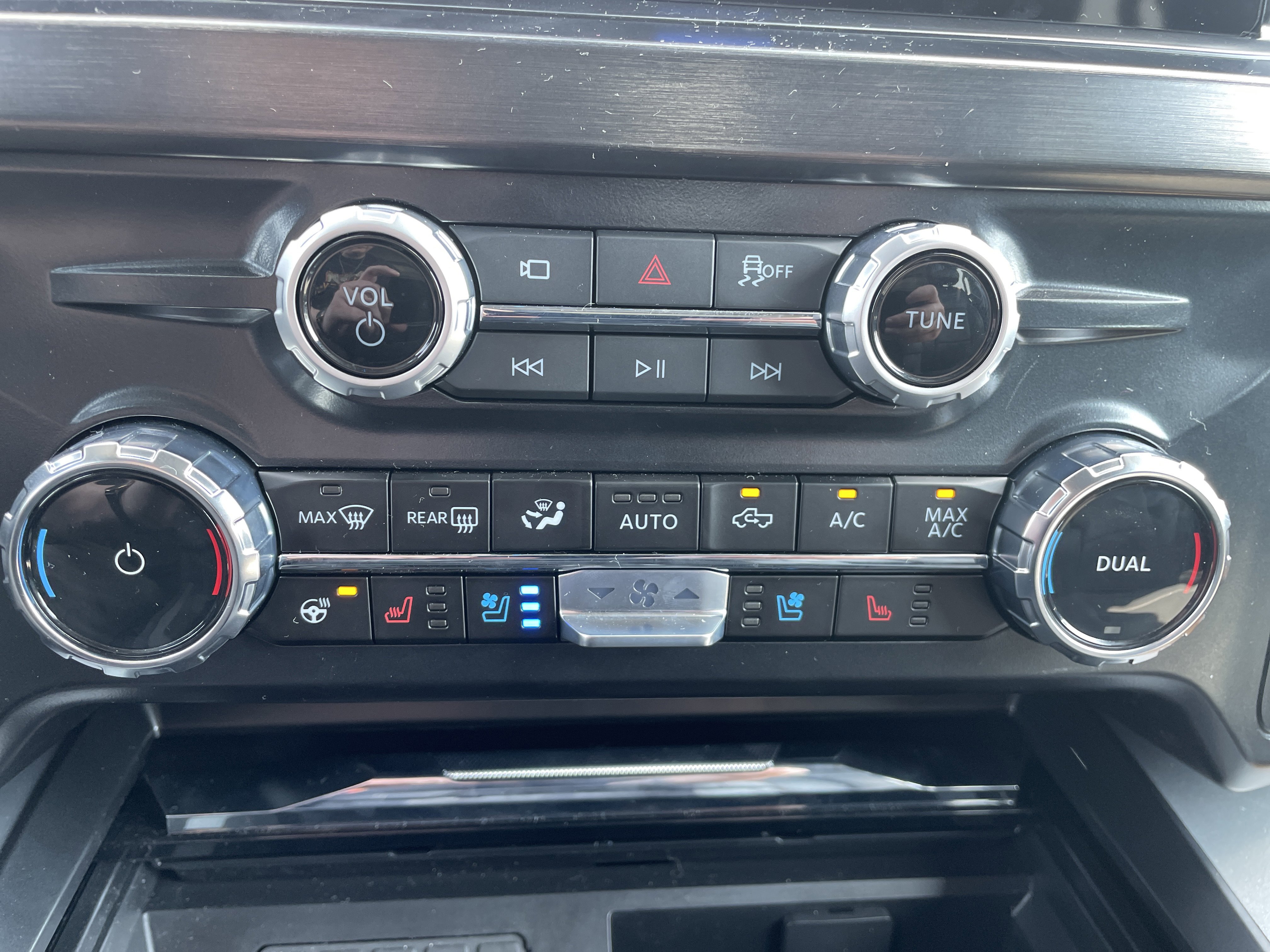 New 2026 Ford F350 Lariat w/ Lariat Ultimate Package image 27