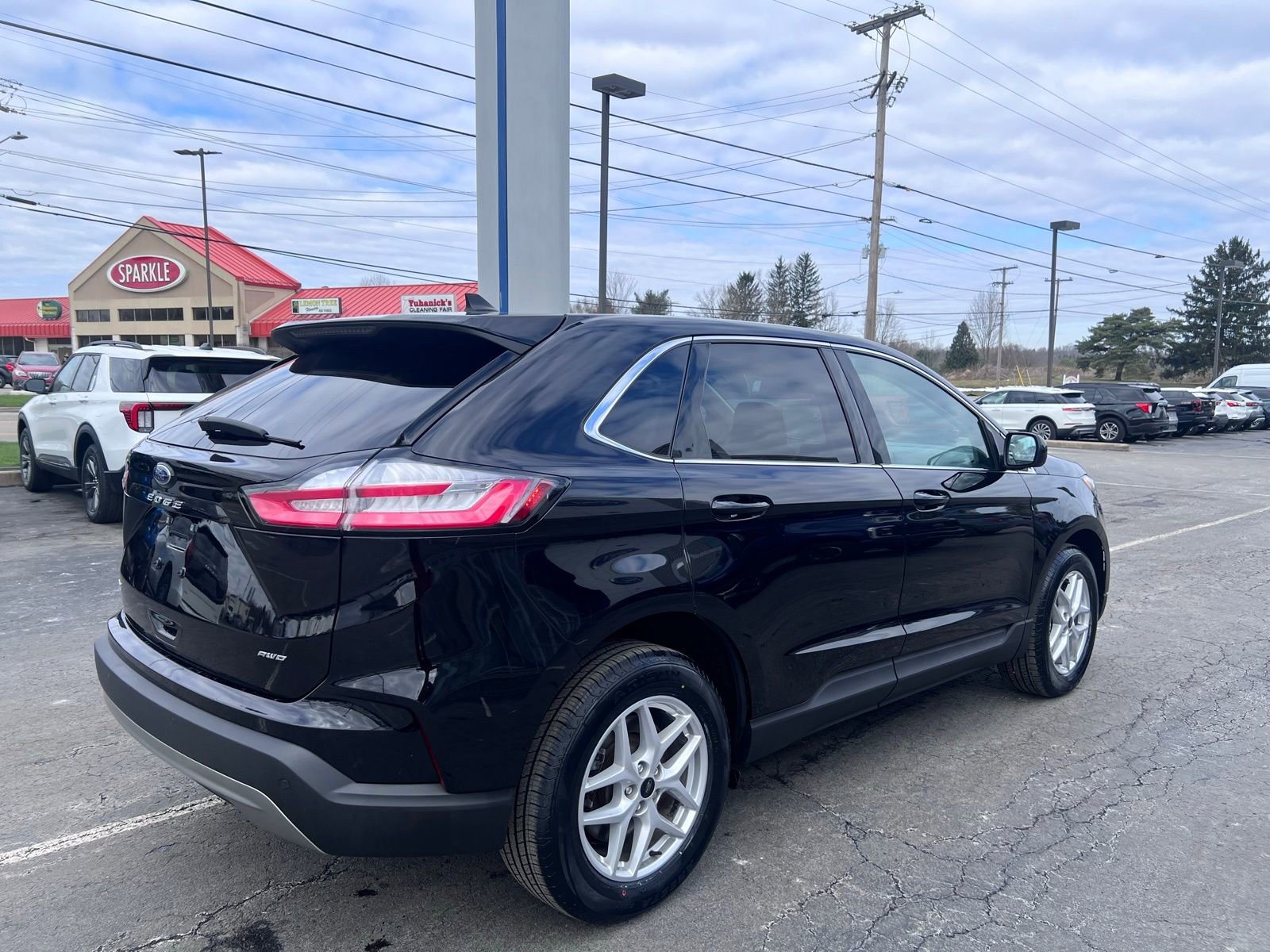 Used 2023 Ford Edge SEL w/ Convenience Package AWD/4WD image 7