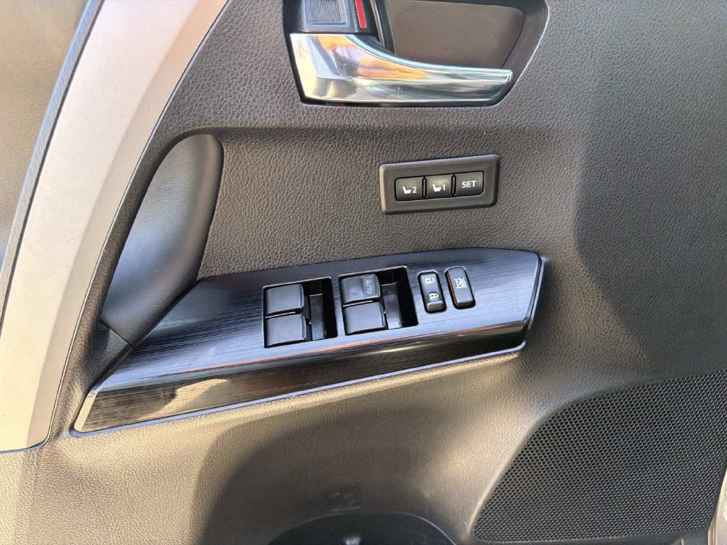 Used 2016 Toyota RAV4 Limited w/ Advanced Technology Package AWD/4WD image 12