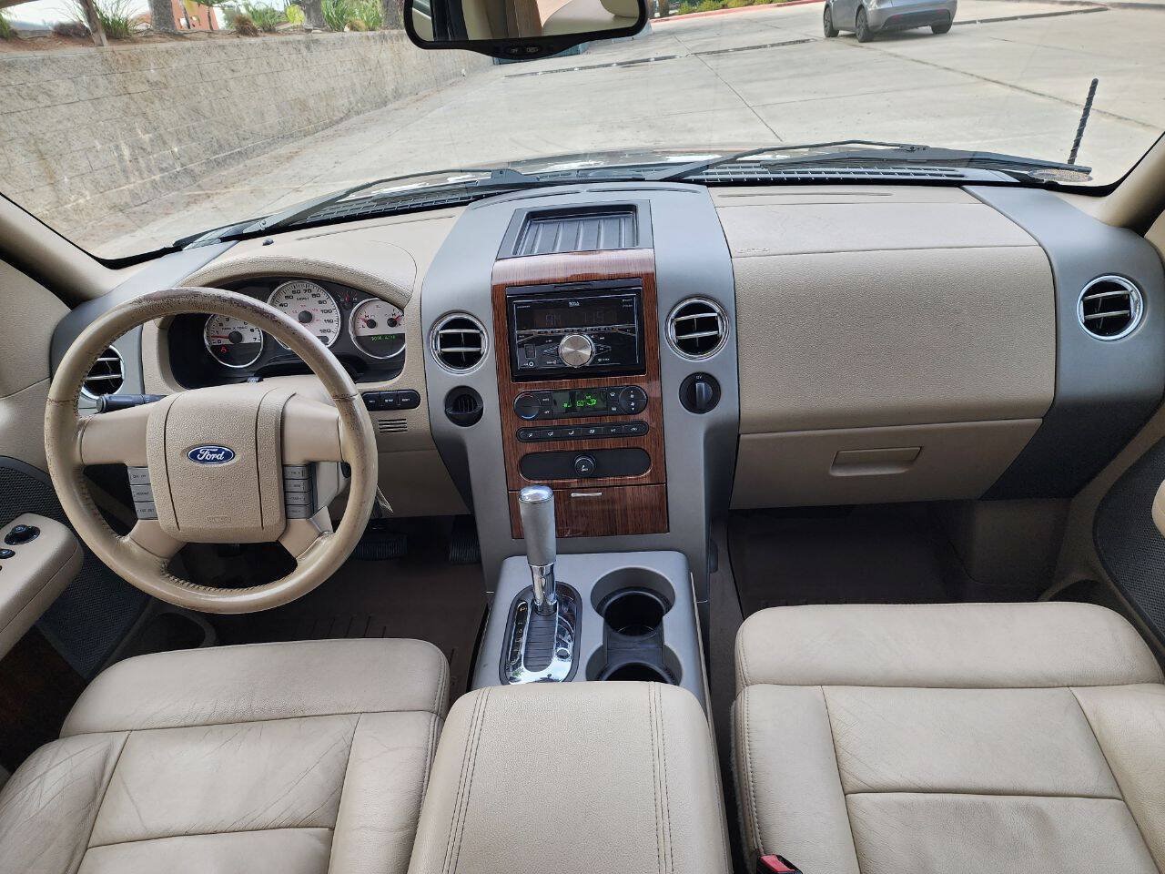 Used 2004 Ford F150 Lariat RWD image 11