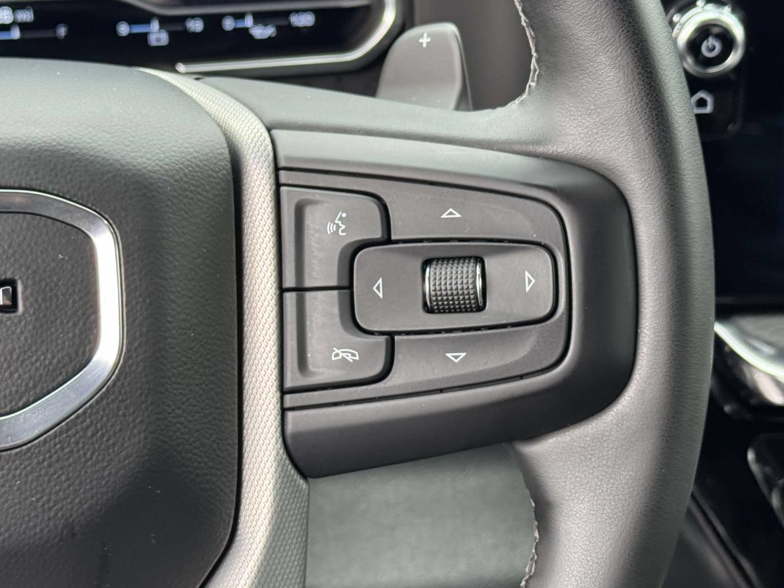 Used 2023 GMC Sierra 1500 Denali AWD/4WD image 8