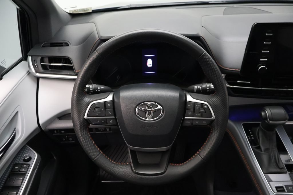 Certified 2024 Toyota Sienna XSE FWD image 22
