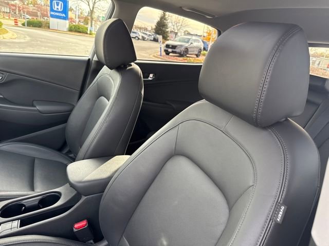 Used 2022 Hyundai Kona Limited image 12