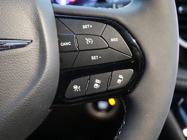 Used 2024 Chrysler Pacifica Touring-L w/ S Appearance Package FWD image 27