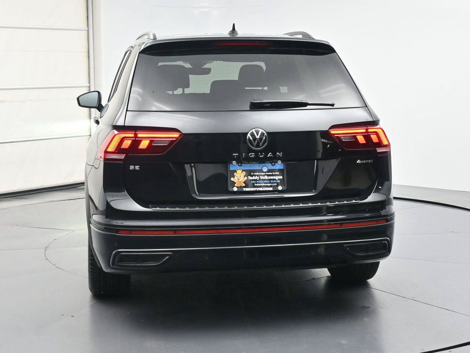 Used 2023 Volkswagen Tiguan SE R-Line AWD/4WD image 23