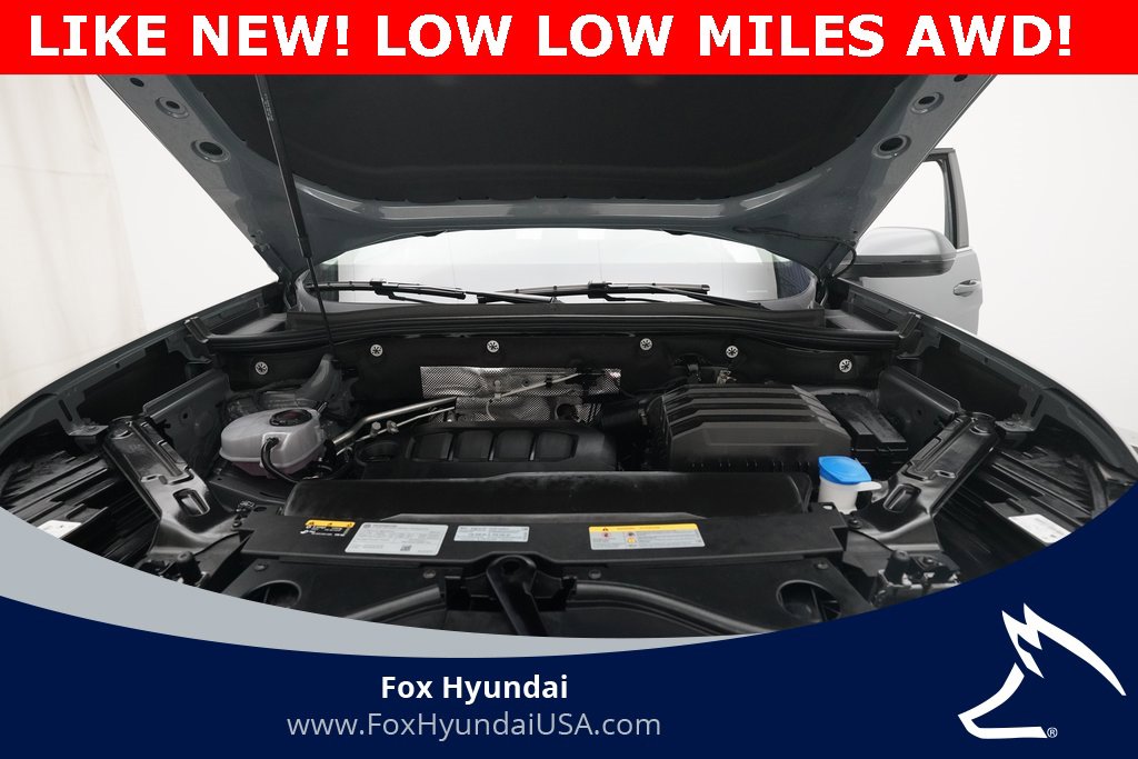 Used 2025 Volkswagen Atlas SE image 3