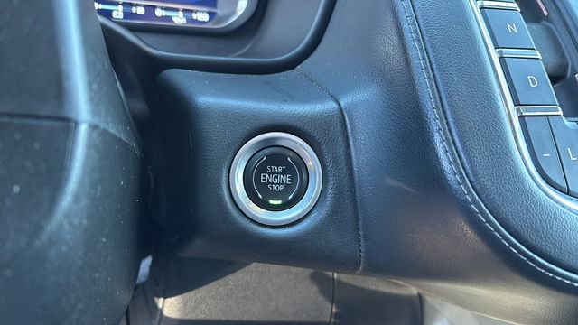 Used 2022 Chevrolet Suburban Z71 w/ Z71 Off-Road Package image 28