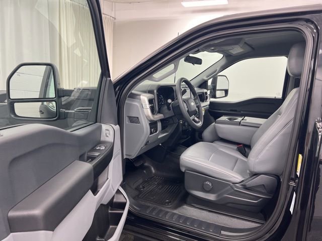 Used 2026 Ford F250 XL w/ XL Chrome Package image 10