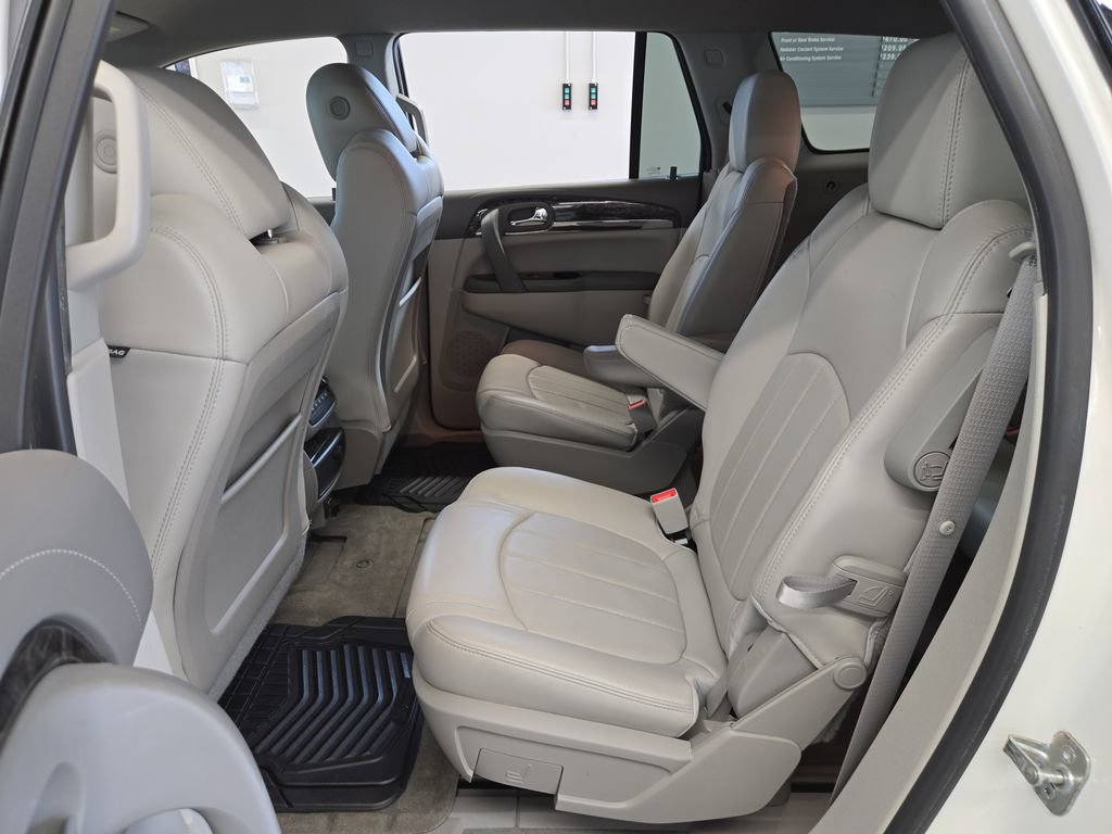 Used 2014 Buick Enclave Leather FWD image 15