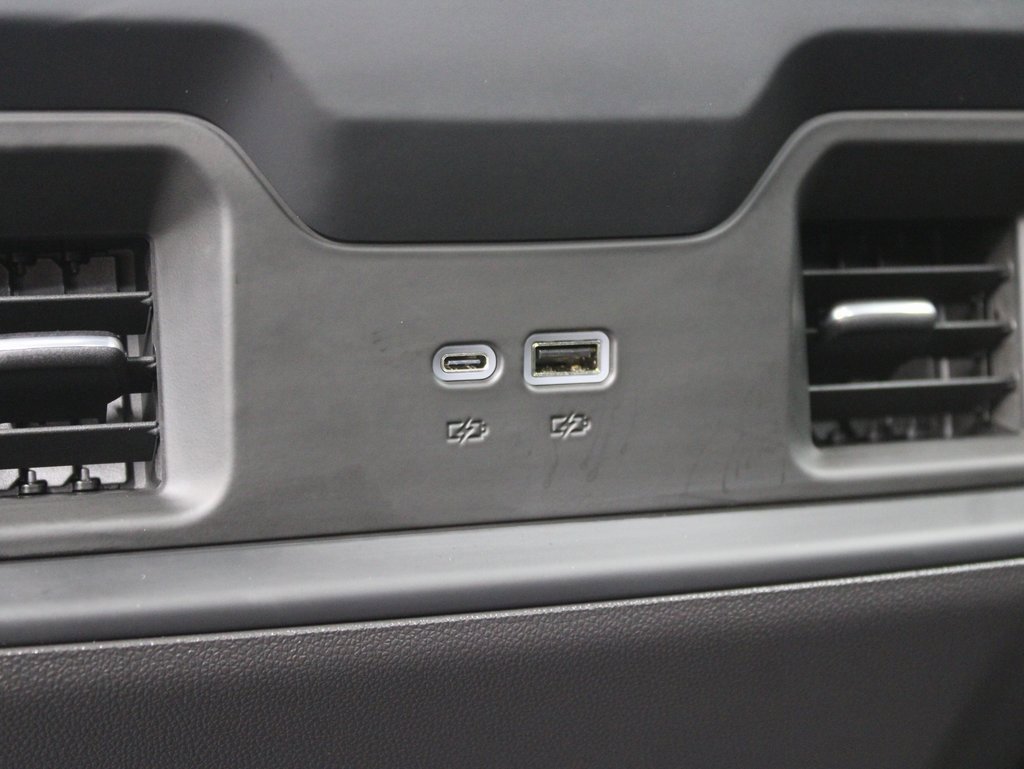 Used 2025 Chevrolet Silverado 1500 RST image 11