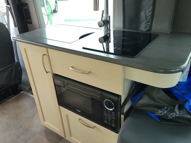 Used 2019 Ford Transit 250 148 High Roof image 14