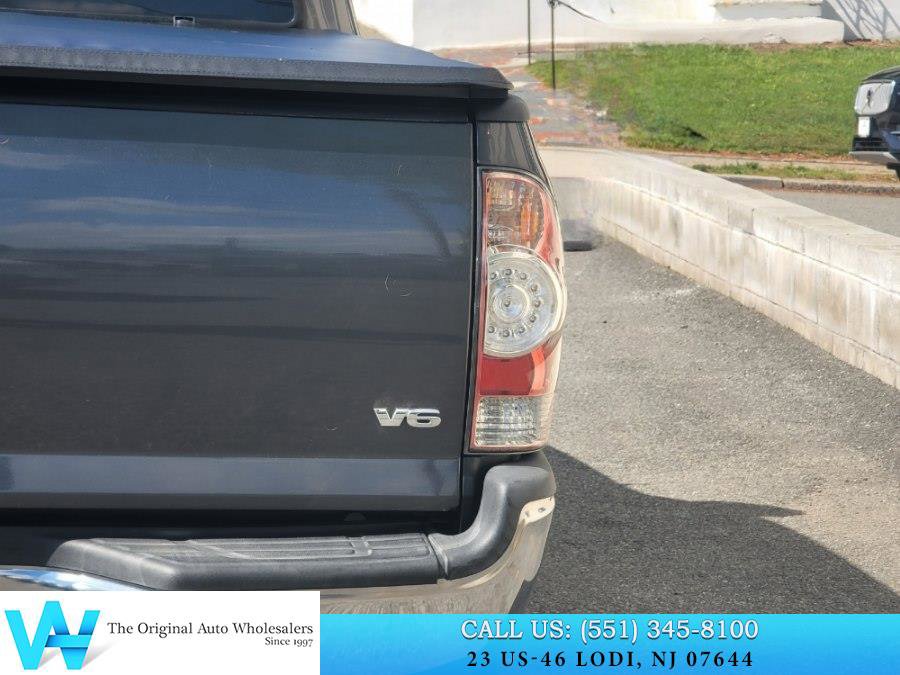 Used 2015 Toyota Tacoma 4x4 Double Cab w/ TRD Off-Road Package image 9