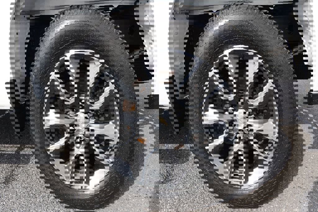 Used 2022 Chevrolet Silverado 1500 LT image 10