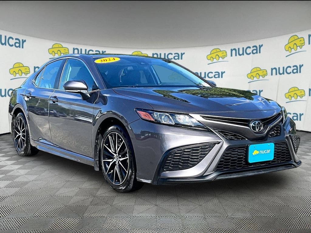 Used 2024 Toyota Camry SE w/ Cold Weather Package AWD/4WD video 1