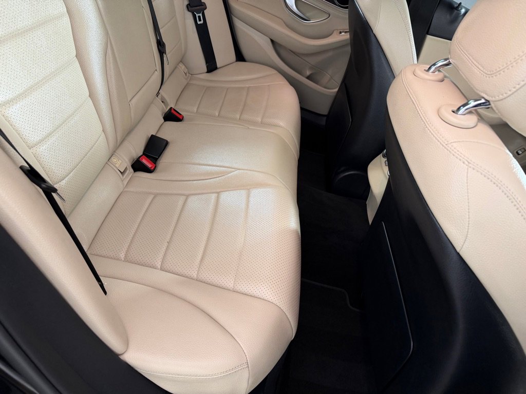 Used 2016 Mercedes-Benz C 300 Sedan image 22