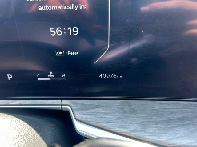 Used 2025 Kia Sorento SX AWD/4WD image 19
