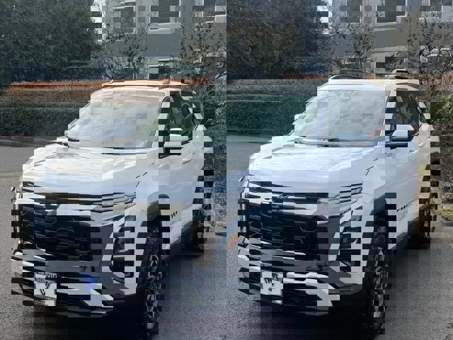 New 2026 Chevrolet Equinox ACTIV w/ Convenience Package III image 3