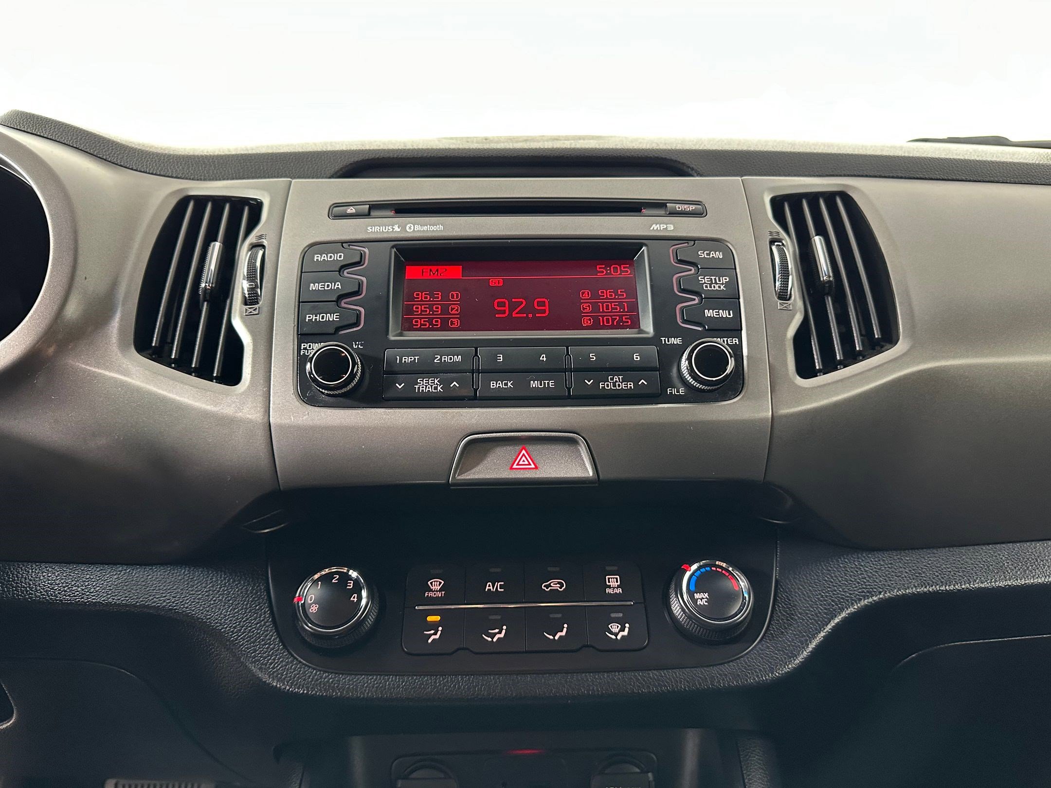 Used 2014 Kia Sportage LX image 23