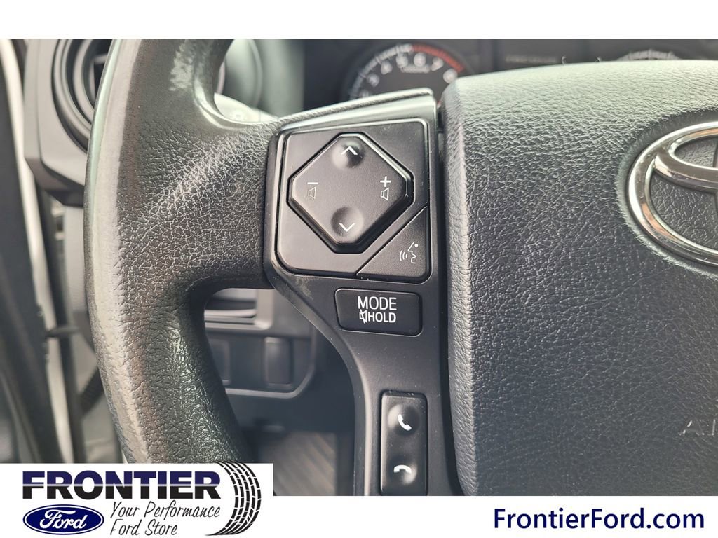 Used 2016 Toyota Tacoma SR image 15