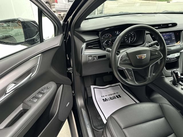 Certified 2025 Cadillac XT5 Luxury w/ LPO, Floor Liner Package FWD image 42