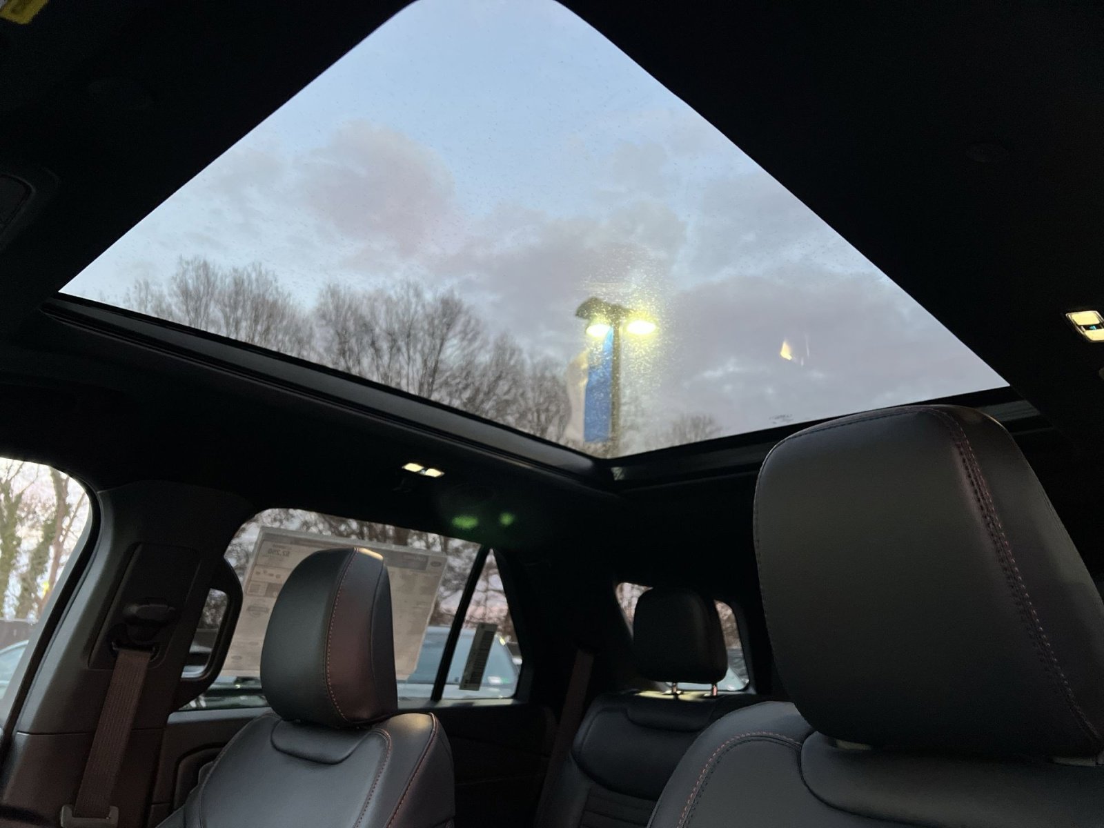 New 2026 Ford Explorer ST-Line w/ ST-Line Street Pack image 23