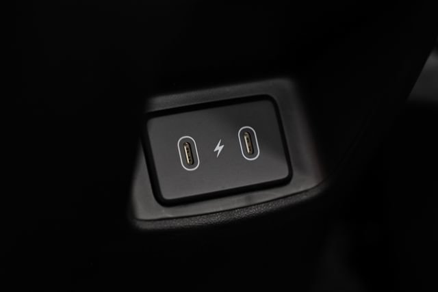 Certified 2025 Hyundai Elantra SEL FWD image 28