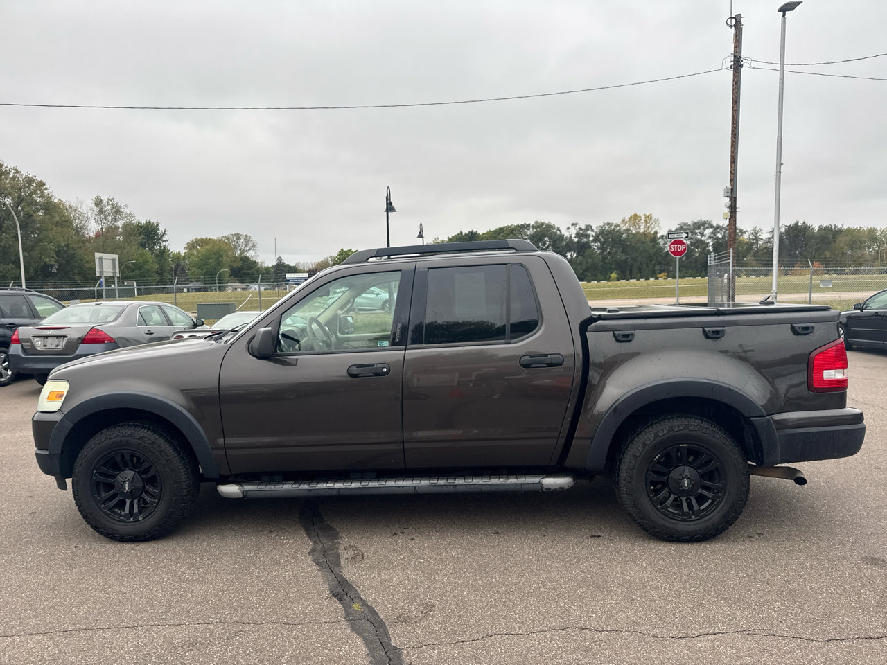 Used 2007 Ford Explorer Sport Trac XLT image 9