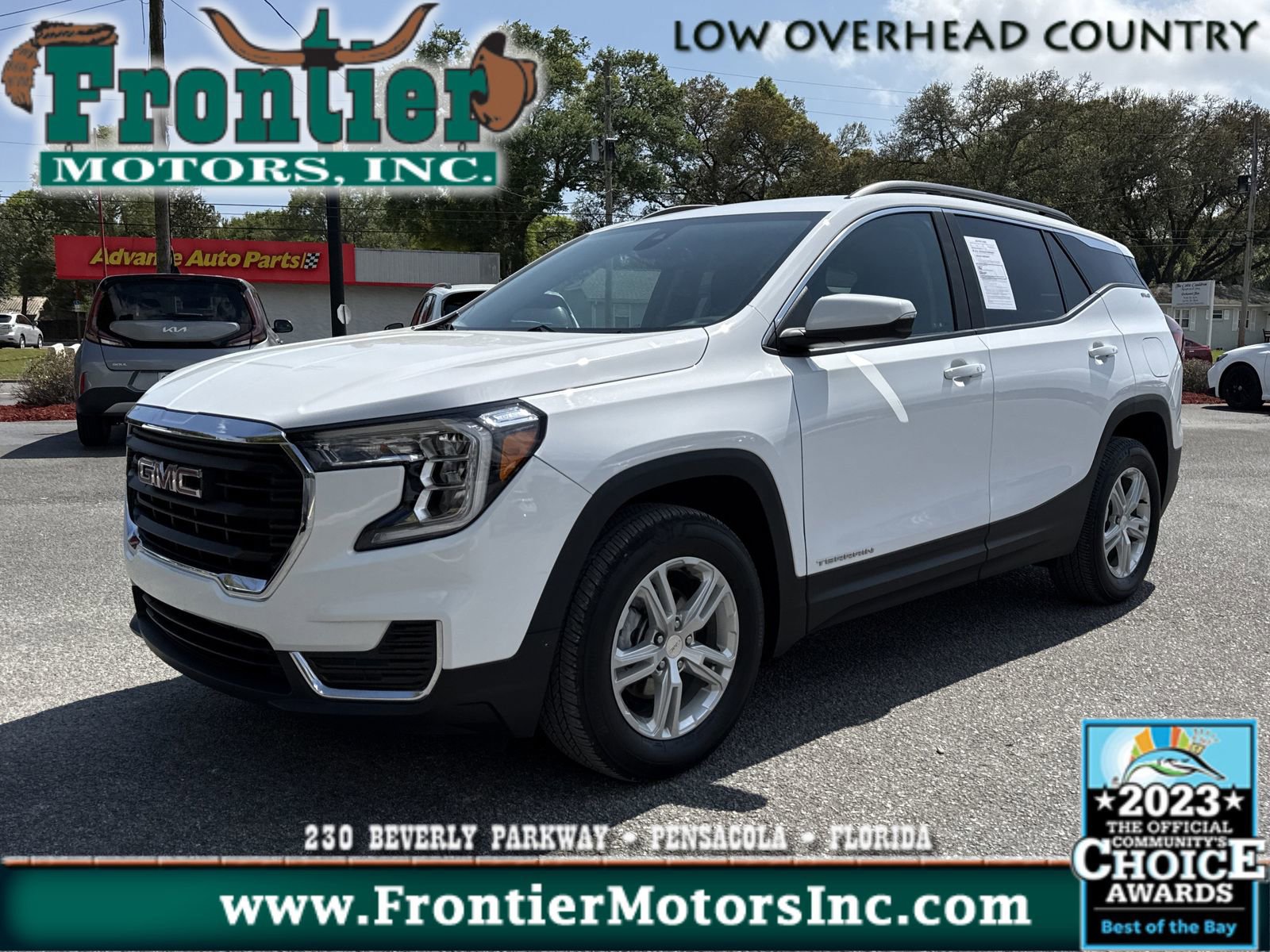 Used 2023 GMC Terrain SLE w/ Driver Convenience Package AWD/4WD image 1