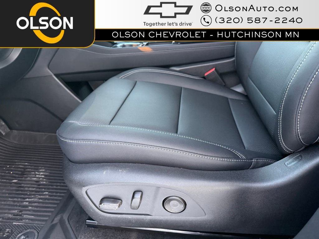 New 2026 Chevrolet Traverse LT w/ Midnight/Sport Edition image 10