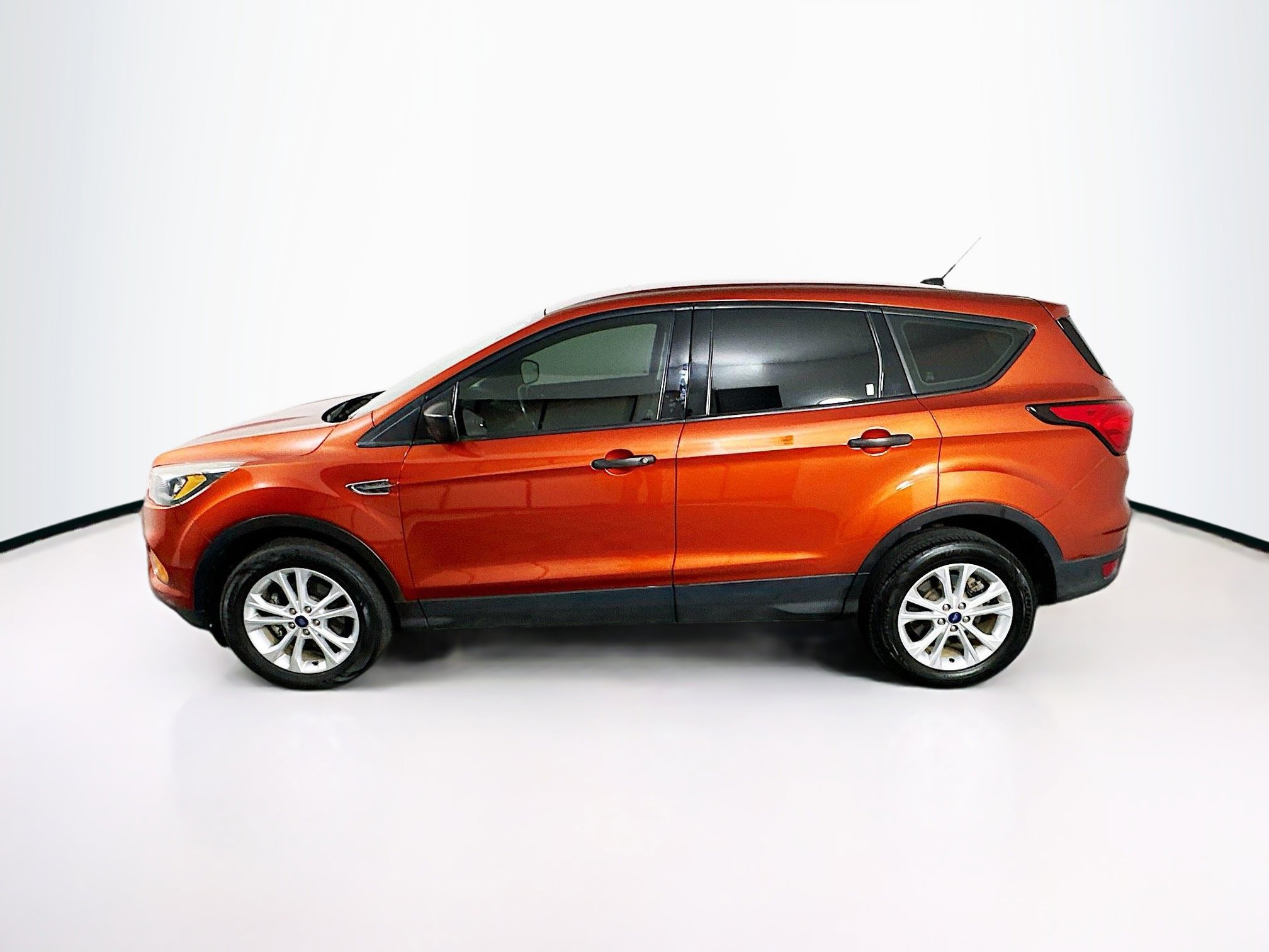 Used 2019 Ford Escape S image 4