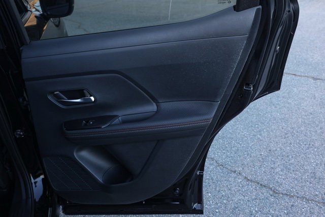 New 2025 Nissan Kicks SR image 19