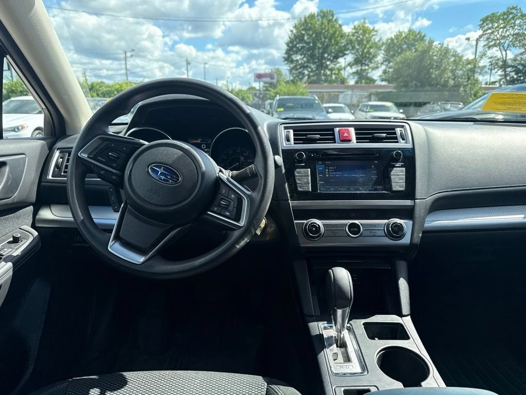 Used 2019 Subaru Outback 2.5i AWD/4WD image 22