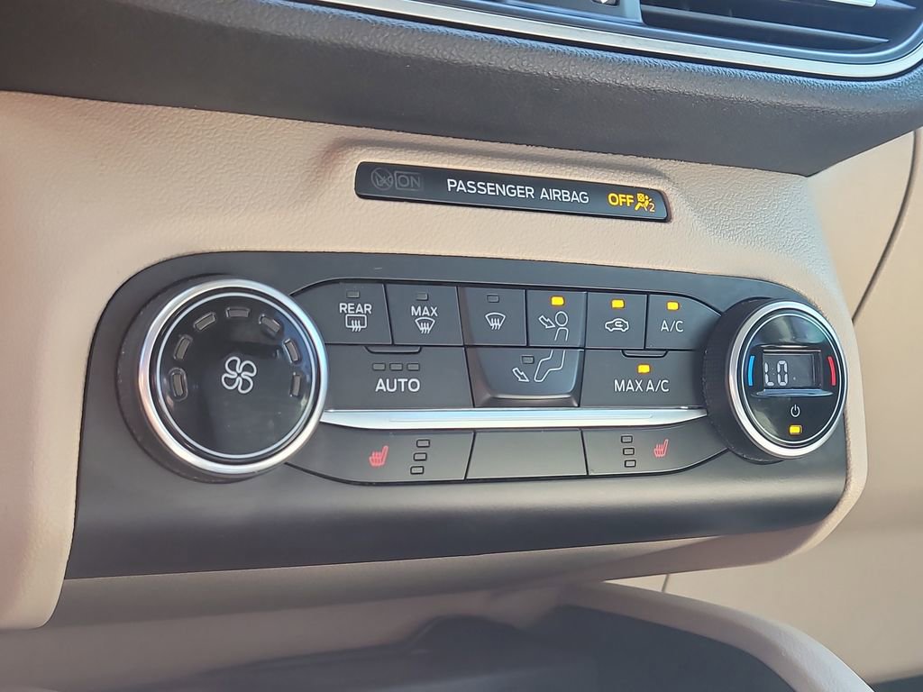Used 2020 Ford Escape SE FWD image 23