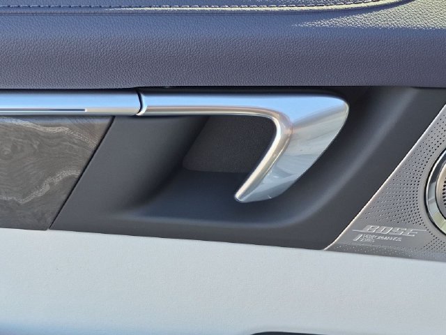 New 2027 Buick Enclave Avenir w/ LPO, Floor Liner Package FWD image 28