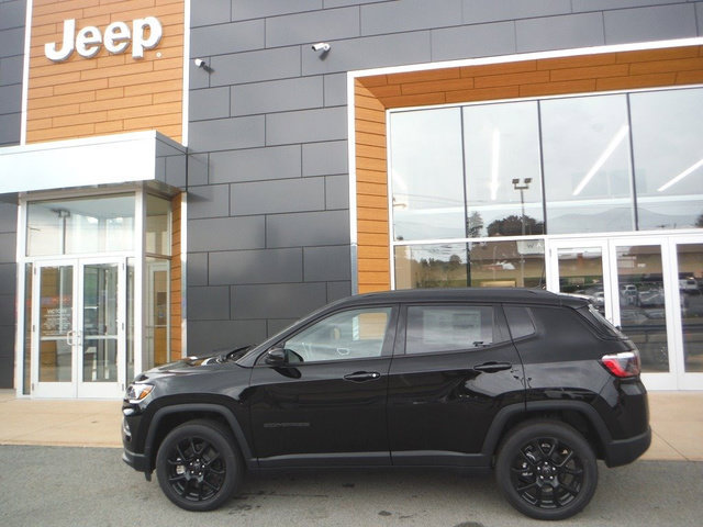 New 2026 Jeep Compass Latitude AWD/4WD image 2