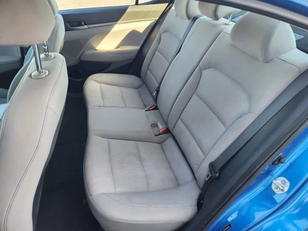 Used 2017 Hyundai Elantra SE image 13