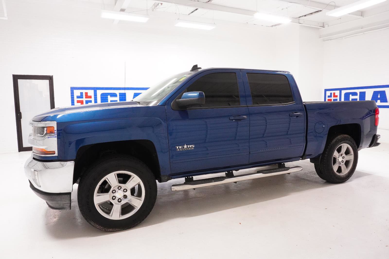 Used 2017 Chevrolet Silverado 1500 LT w/ Texas Edition image 8