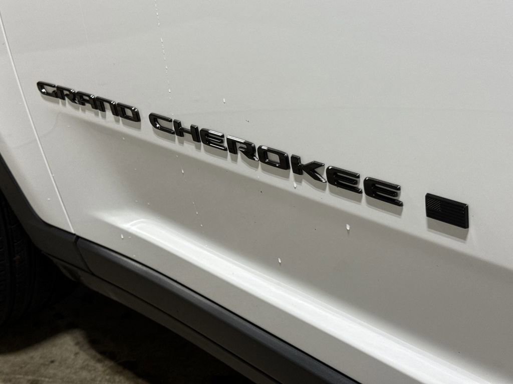 Used 2025 Jeep Grand Cherokee L Limited w/ Trailer Tow Package image 28
