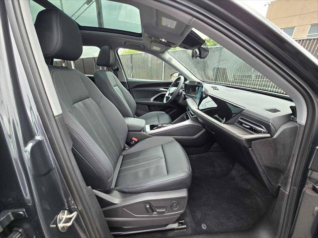 Certified 2025 Audi Q5 Premium w/ Premium Plus AWD/4WD image 11