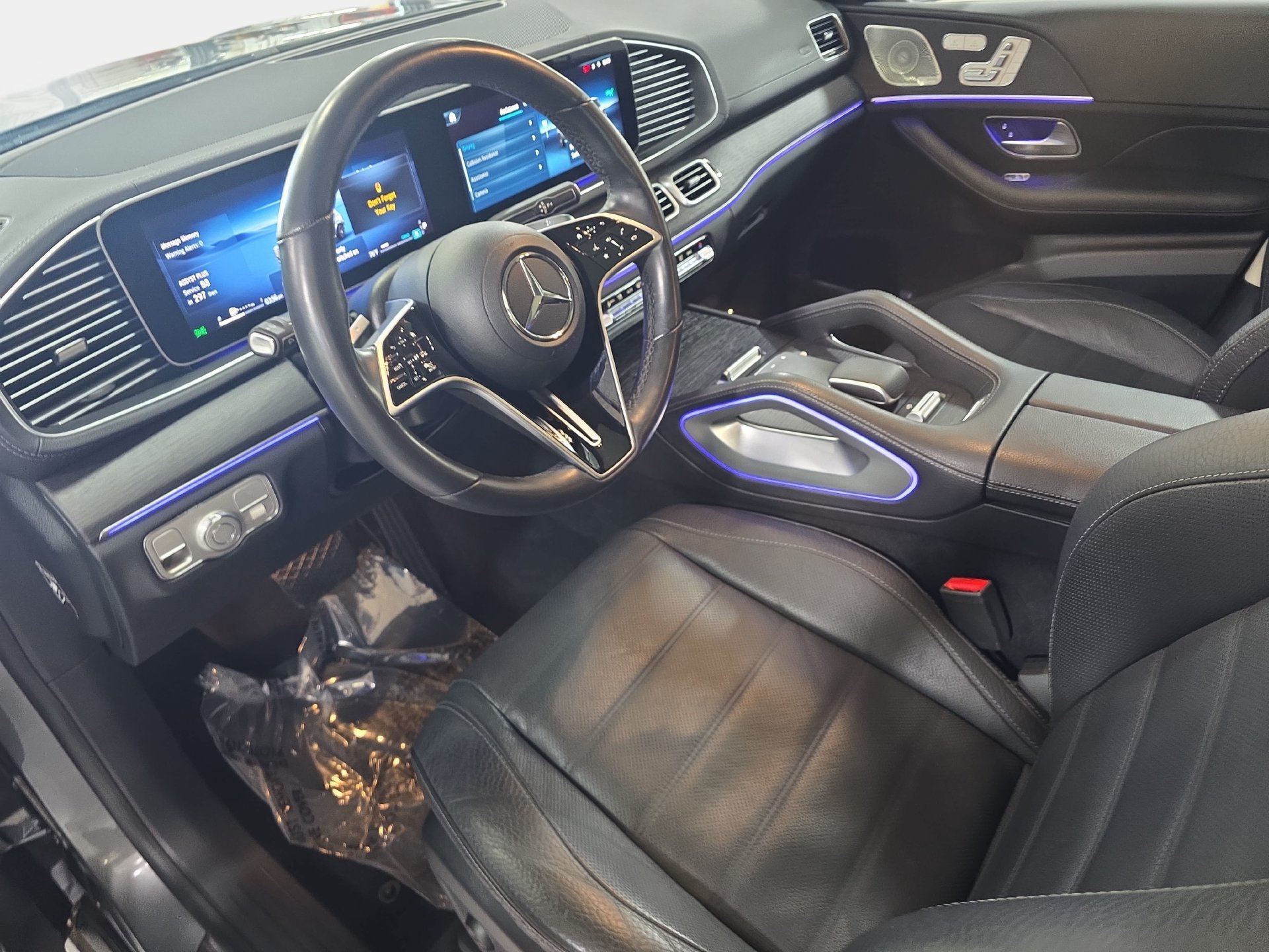 Used 2024 Mercedes-Benz GLS 450 4MATIC image 16