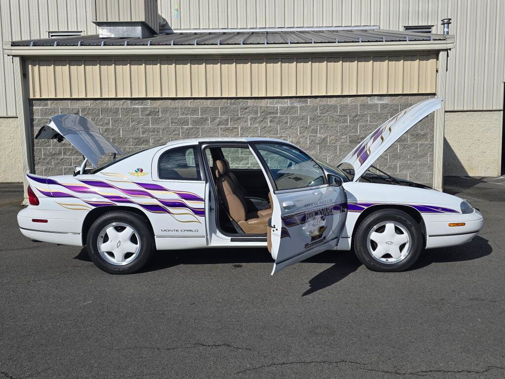 Used 1995 Chevrolet Monte Carlo Z34 FWD image 12