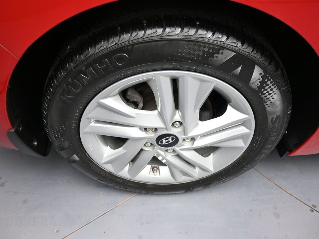 Used 2020 Hyundai Elantra Value Edition image 12
